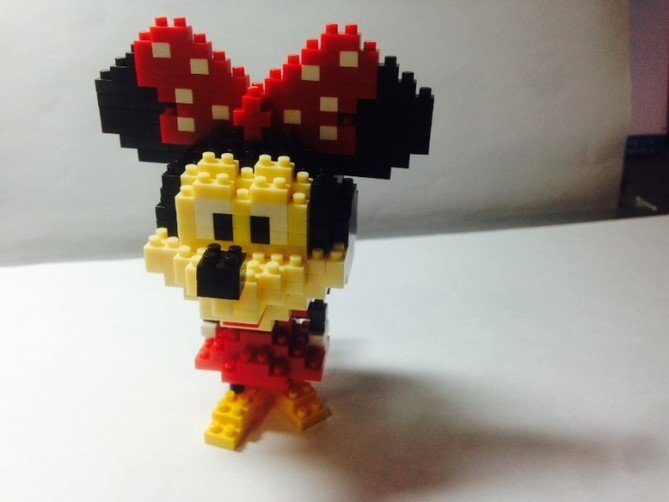 Review LOZ Diamond Blocks Model 9414-Mickey Mouse-11